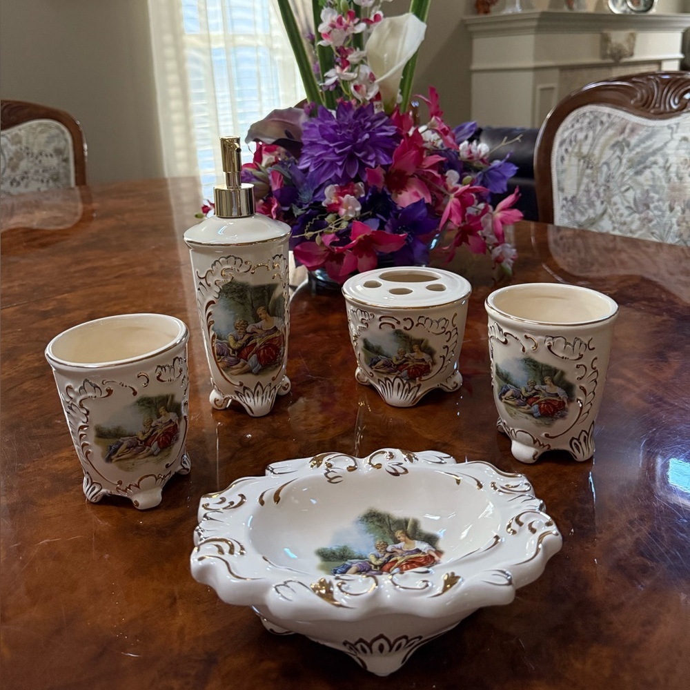 Five Pieces,Royal Home,Ceramic Cream Bathroom Set & European Luxury Style Design
